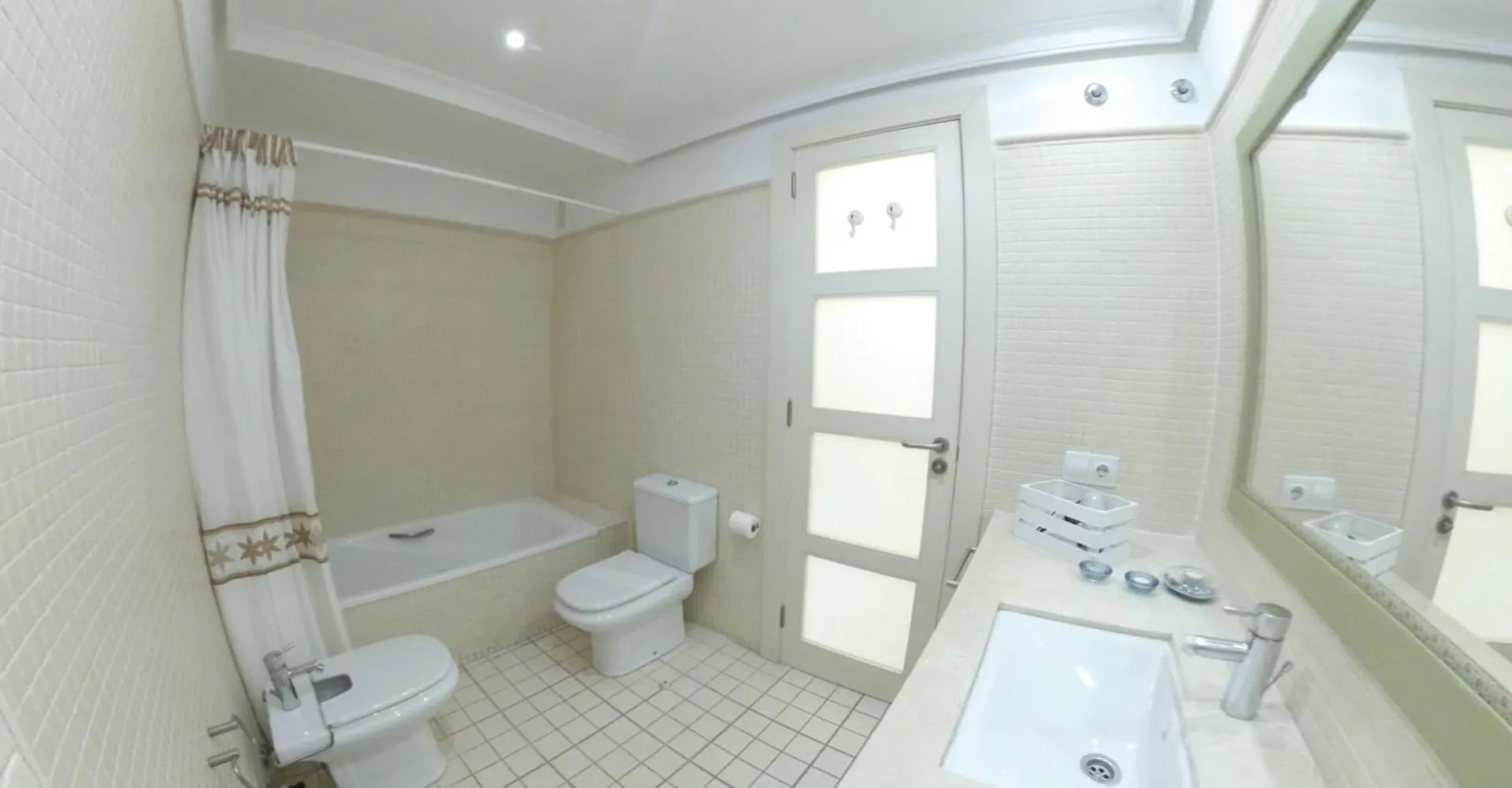 Spacious 2 Beds Appt With Pool In A Large Complex Puerto de Santiago  Puerto de Santiago (Tenerife)